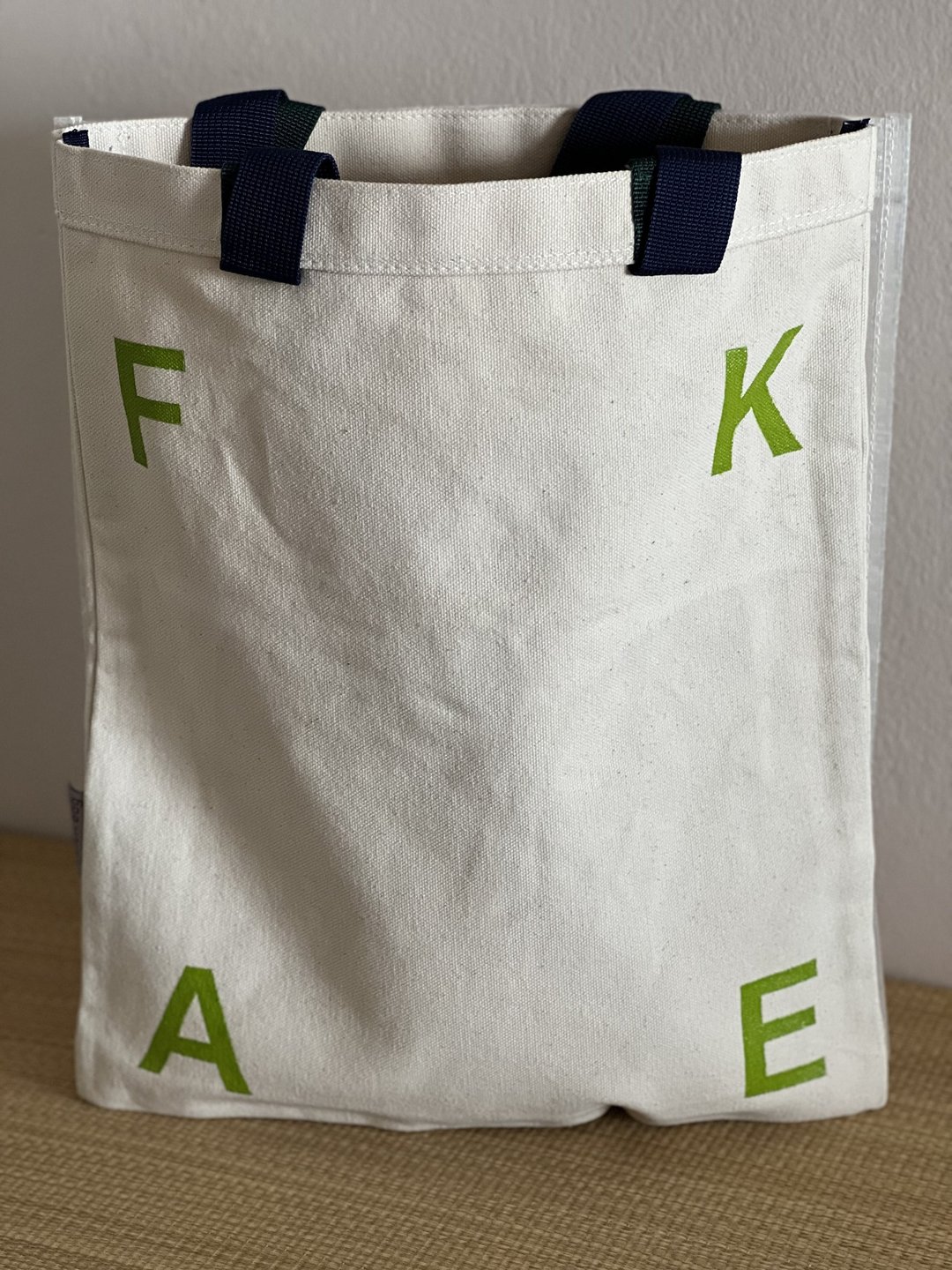 Ami, Wet/ Dry Double Tote Bag: FAKE print in GREEN - 其他 - 防水材质 透明