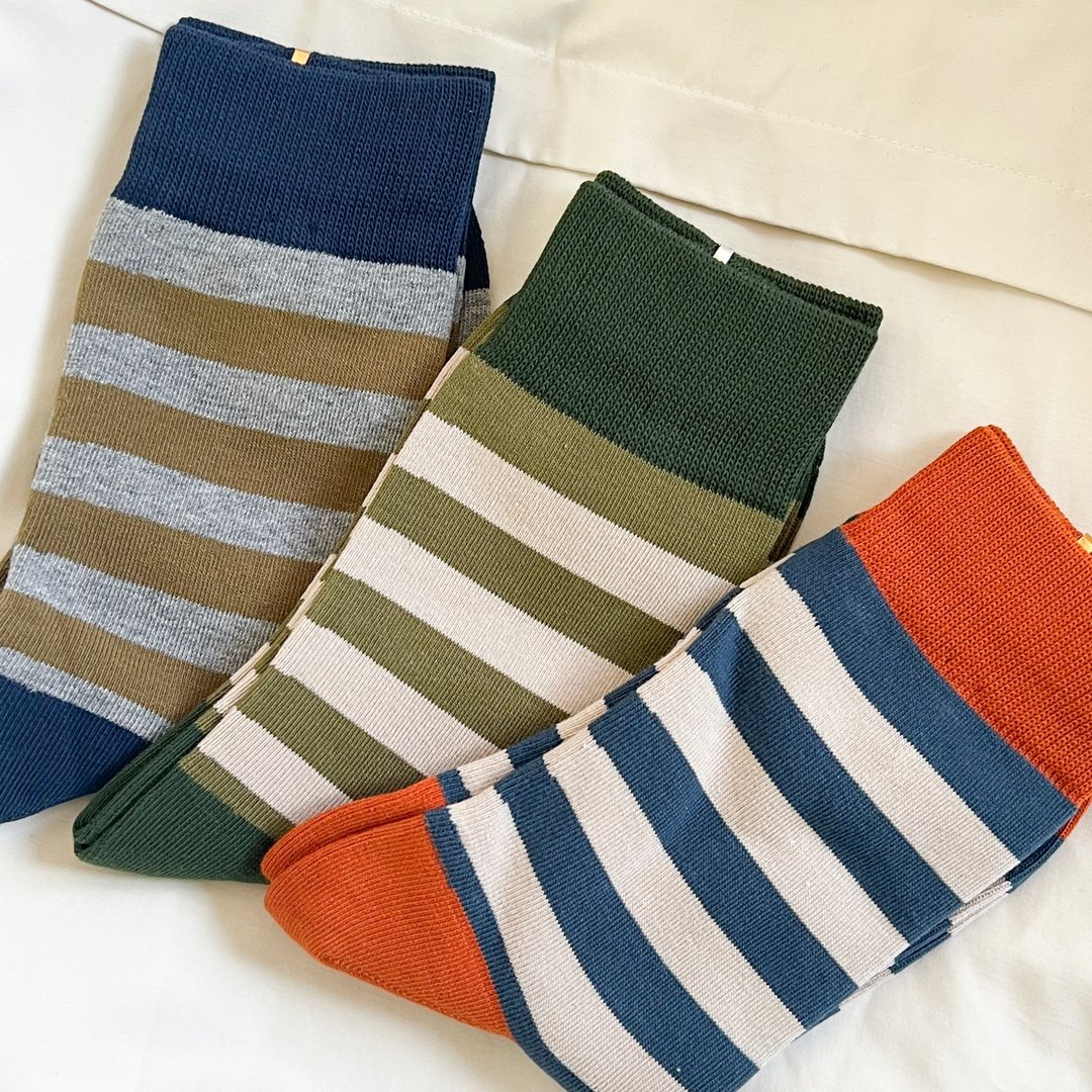 Socks 襪子套裝 (3双) 日系條紋長襪子 中長款情侶款 男女均碼 - 袜子 - 棉．麻 