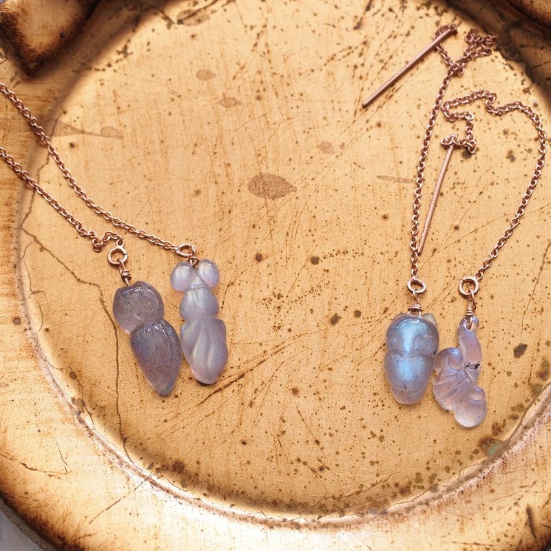 14KGF Rose Gold 玫瑰金 拉长石雕件 錬式耳环 labradorite - 耳环/耳夹 - 半宝石 蓝色