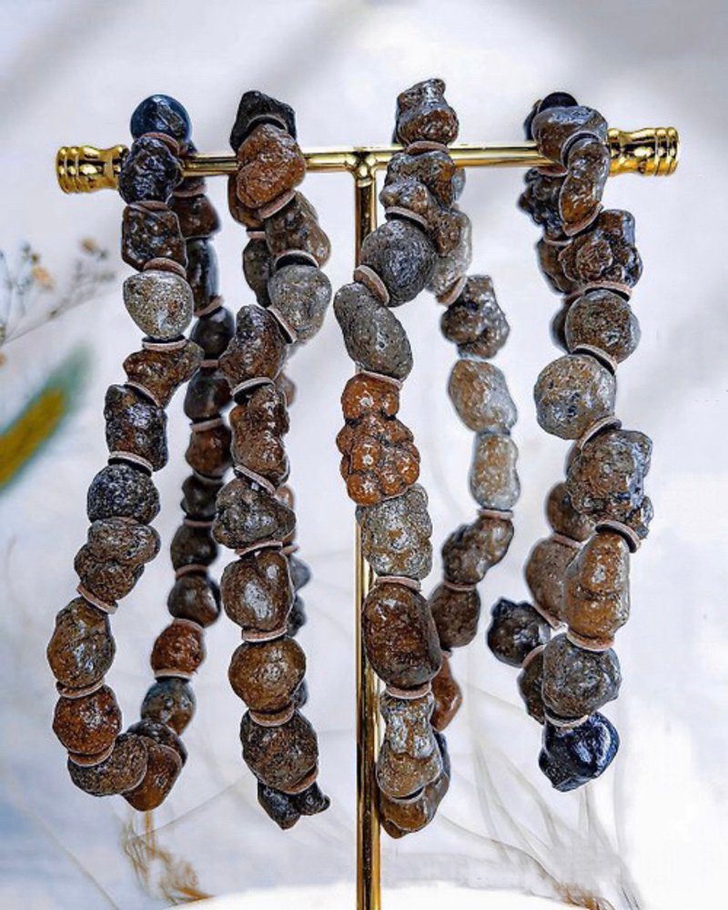 【黑灵骨舍利】龙宫舍利 七月鬼月必备|避邪开运保平安 水晶手串 - 手链/手环 - 水晶 咖啡色