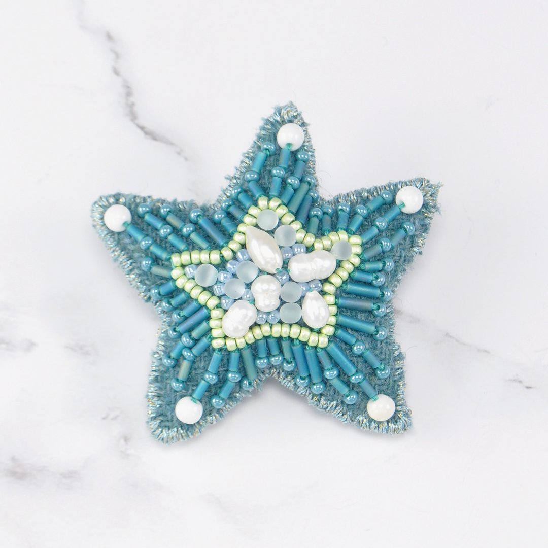Very light star brooch Happy feelings 8 - 胸针 - 羊毛 绿色