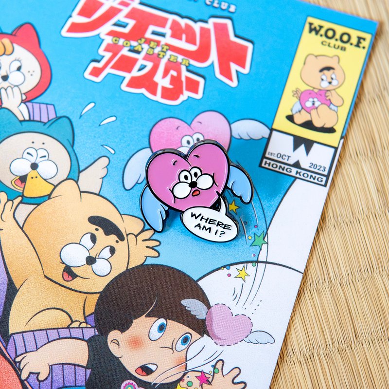 【Pinkoi 线下活动预购商品】小心徽章及明信片限定套装 - 徽章/别针 - 其他金属 黄色