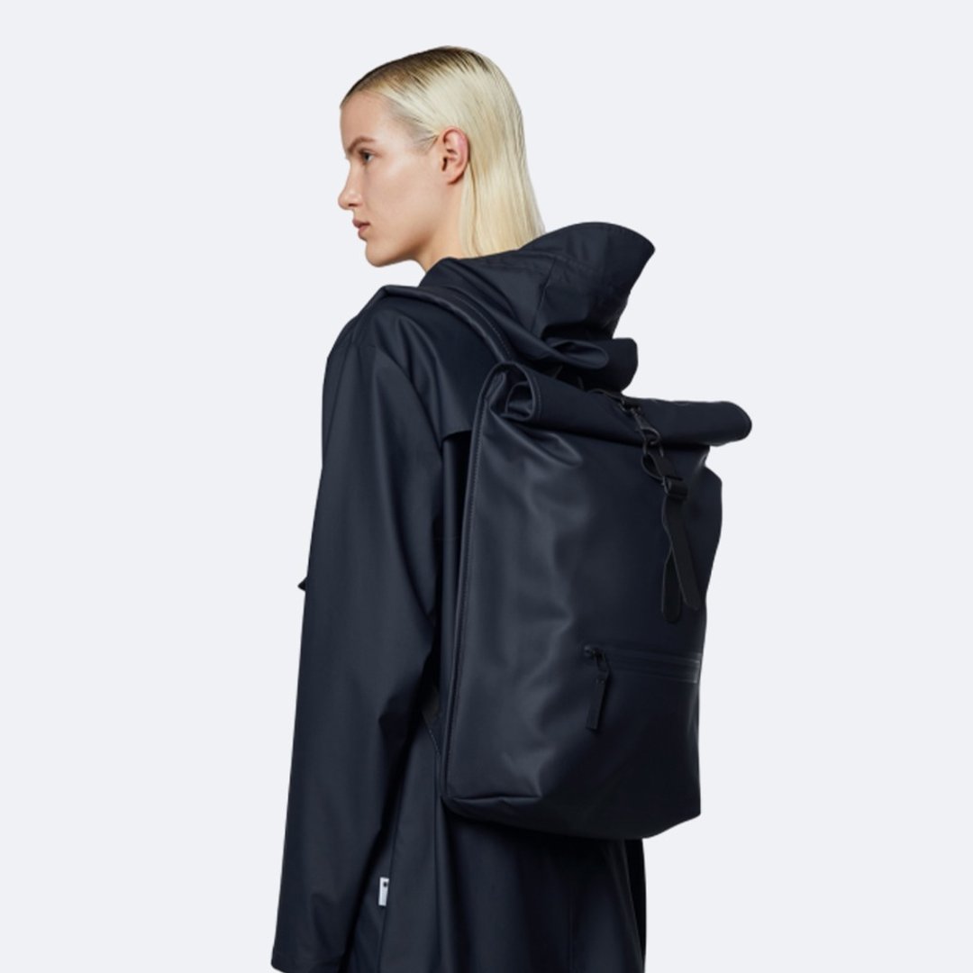 【丹麦 RAINS】RollTop Rucksack 防水卷盖后背包 多色可选 - 后背包/双肩包 - 其他材质 
