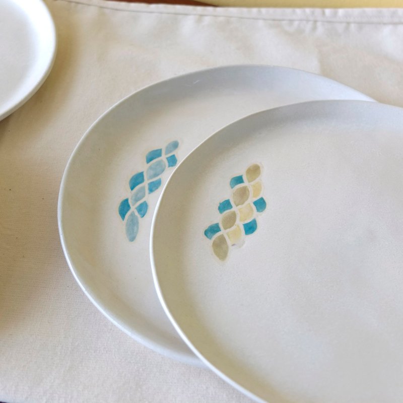 缓缓的日子 手工陶盘/餐盘/点心盘 - 浅碟/小碟子 - 陶 白色