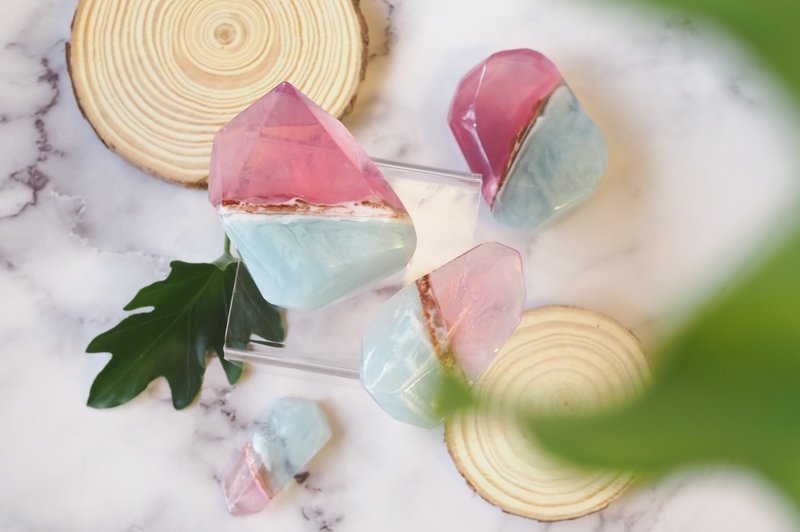 10月 粉色碧玺诞生石宝石皂礼盒-单入 - 肥皂/手工皂 - 其他材质 粉红色