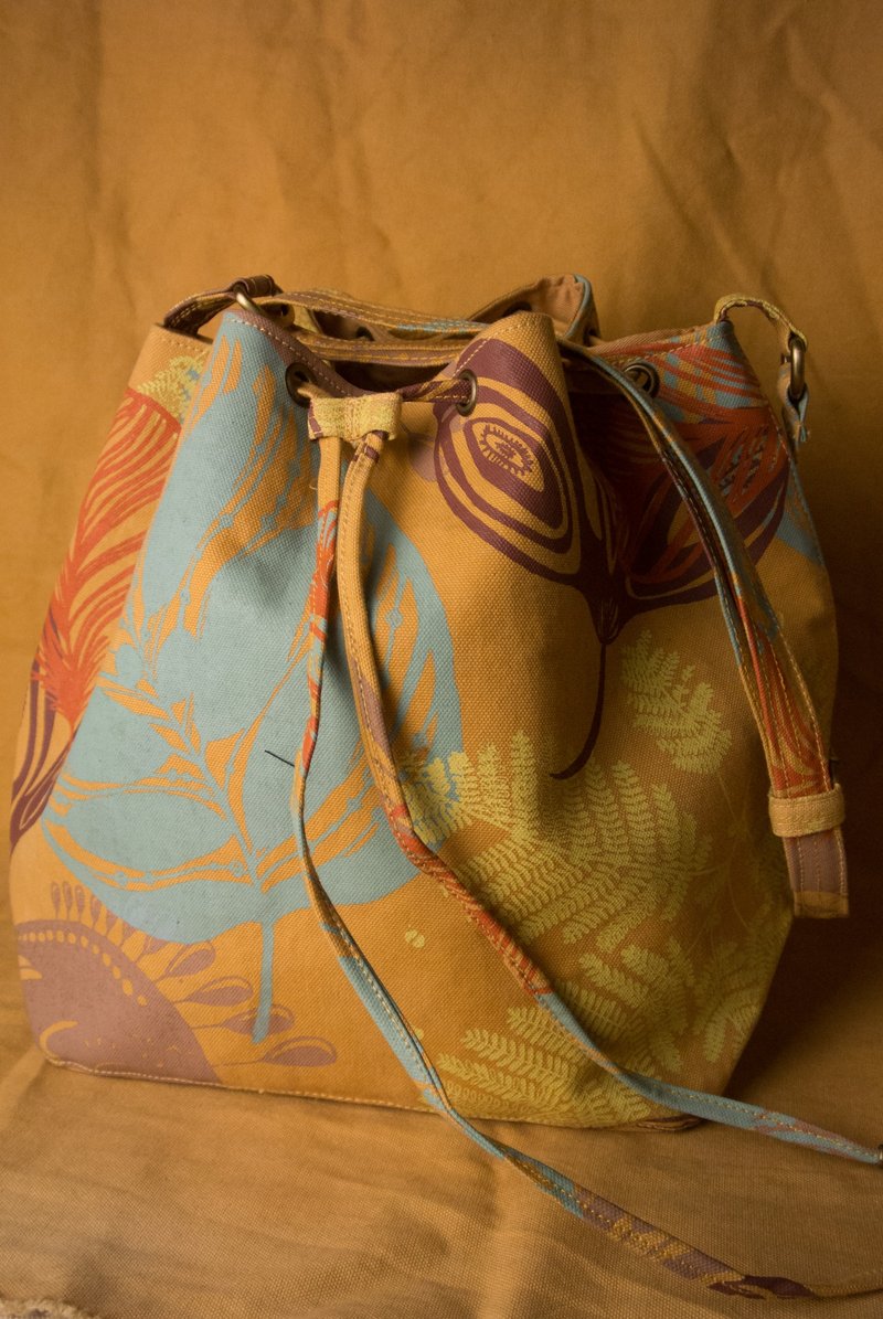 手工绢印水桶包 - 侧背包/斜挎包 - 其他材质 黄色