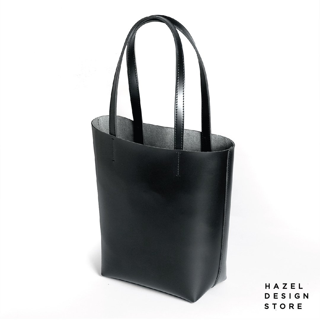 Bucket Bag - Black - 手提包/手提袋 - 人造皮革 黑色