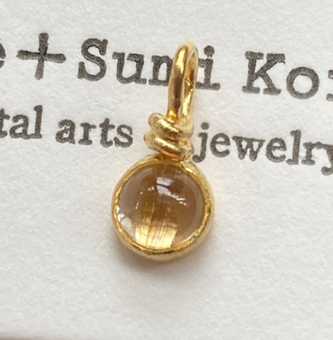 K24 natural cat's eye rutile quartz ◇ K24 pure gold pendant top - 项链 - 其他金属 