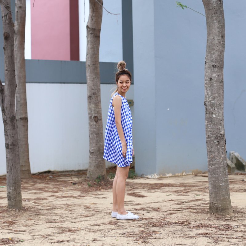 蓝格无袖亚麻洋装 (Leisure Time Mini Dress) - 洋装/连衣裙 - 纸 蓝色