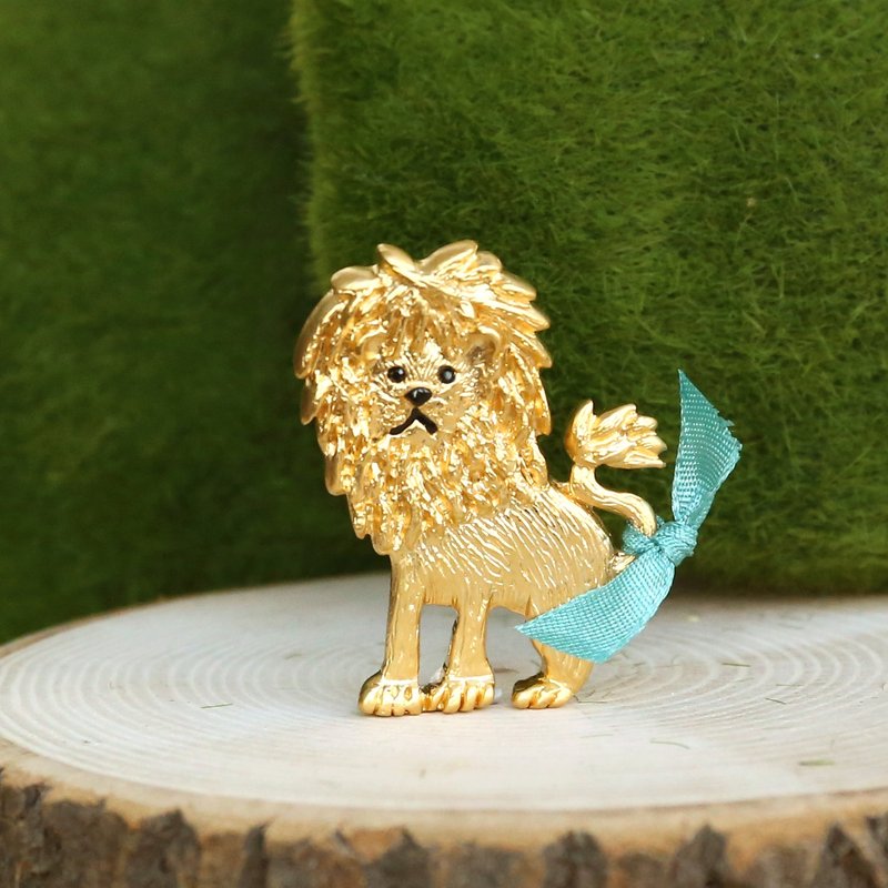 日本制手工饰物－狮子王扣针 - 胸针 - 铝合金 金色