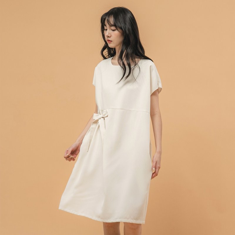 【经典原创】Twilight_暮色绑带洋装_CLD009_米 - 洋装/连衣裙 - 聚酯纤维 卡其色