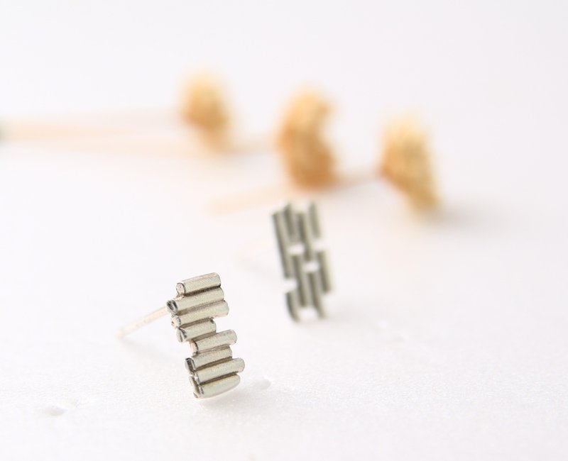 【横竖之间】几何耳环 / 线条耳环 / 纯银耳环 / 不对称耳环 - 耳环/耳夹 - 纯银 银色
