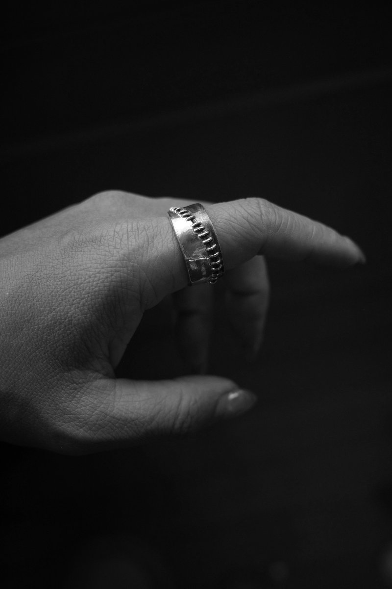 怪物系列 - 缝合戒子 Stitched Ring - 戒指 - 纯银 银色