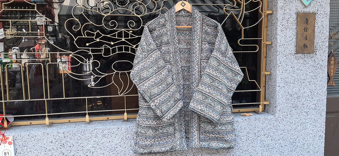 AMIN'S SHINY WORLD 异国满版图腾提花KIMONO - 男装外套 - 棉 多色