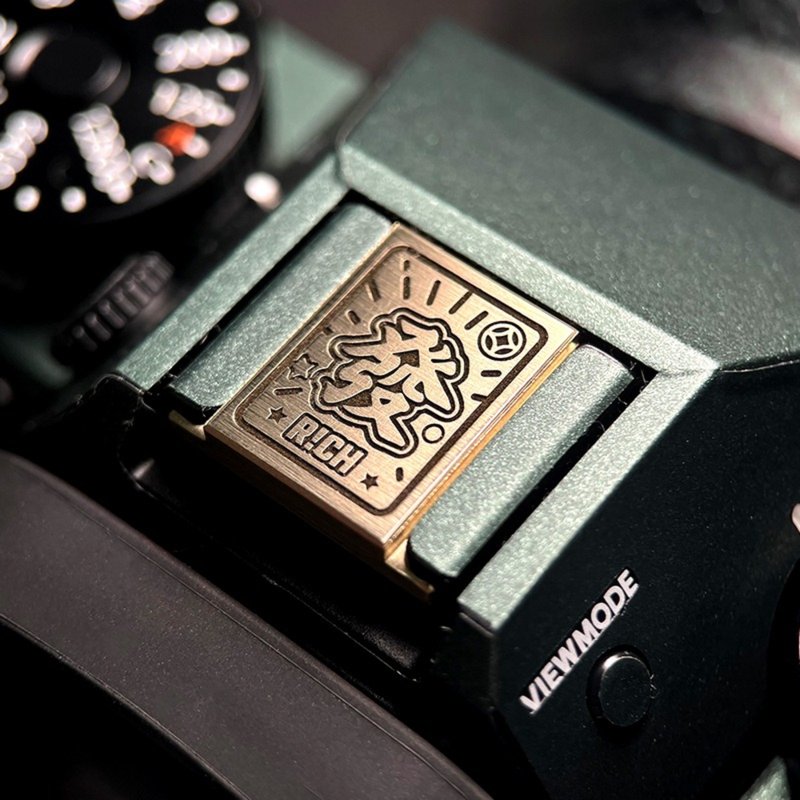 發RIch 相机热靴盖 黄铜精雕热靴盖 适用富士徕卡尼康佳能奥巴 - 相机 - 铜/黄铜 