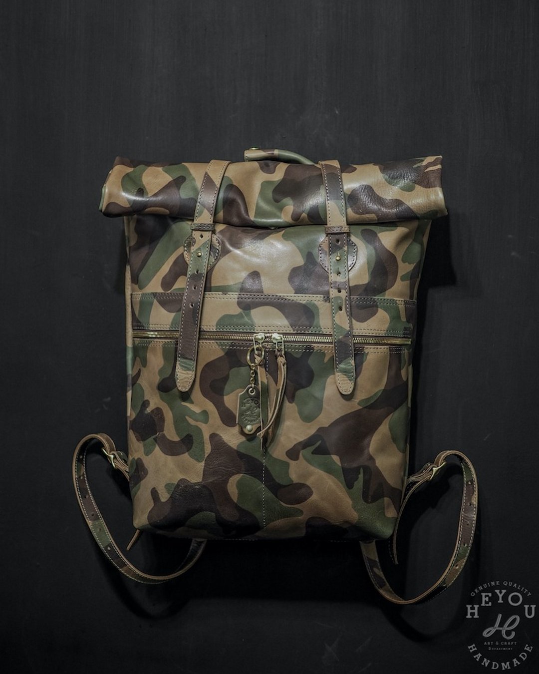 Camouflage Rolltop Rucksack 迷彩后背包 - 后背包/双肩包 - 真皮 多色