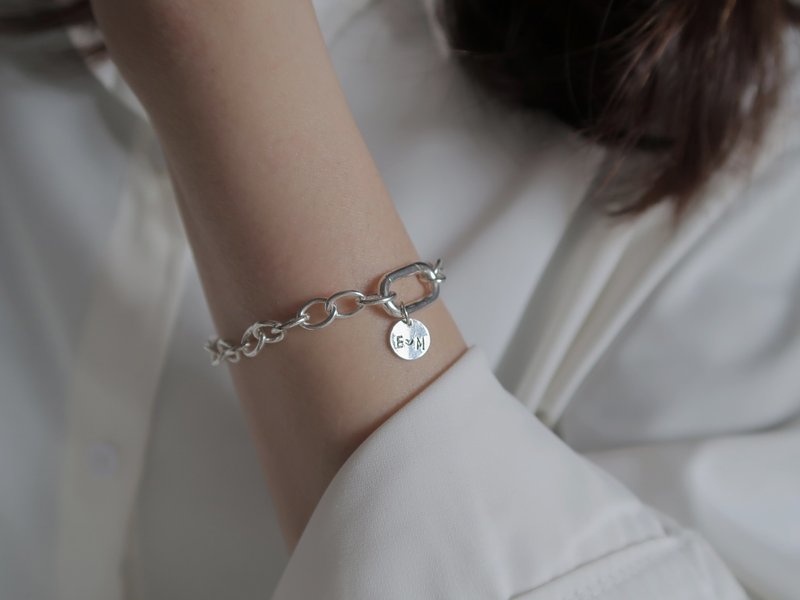 【定制化礼物】925纯银 椭圆链 圆牌刻字 月光石 男 女 手链 - 手链/手环 - 纯银 银色