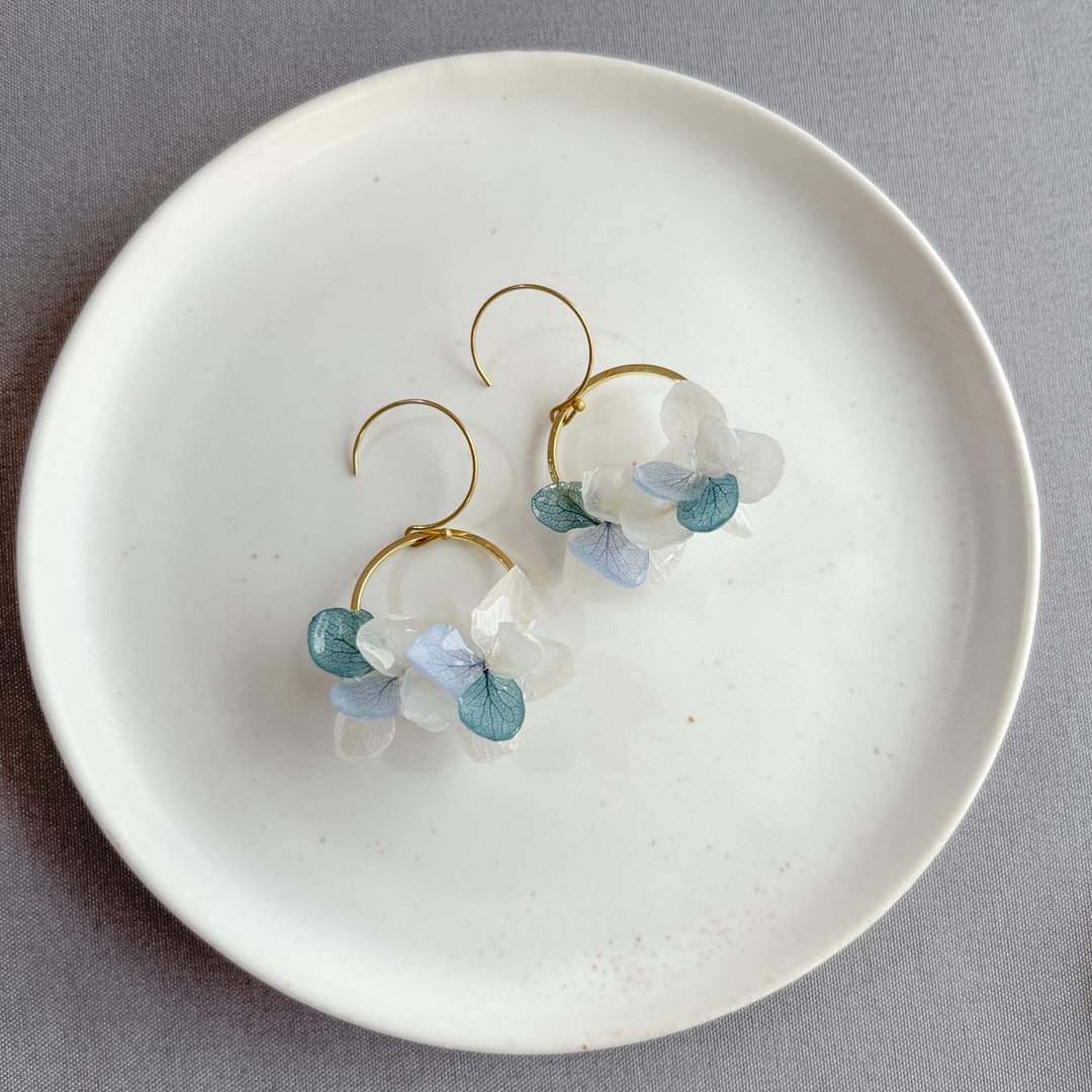 o飞花令o  紫阳花树脂耳环/耳夹⋯真花饰品⋯绣球花  新娘饰品 - 耳环/耳夹 - 植物．花 粉红色