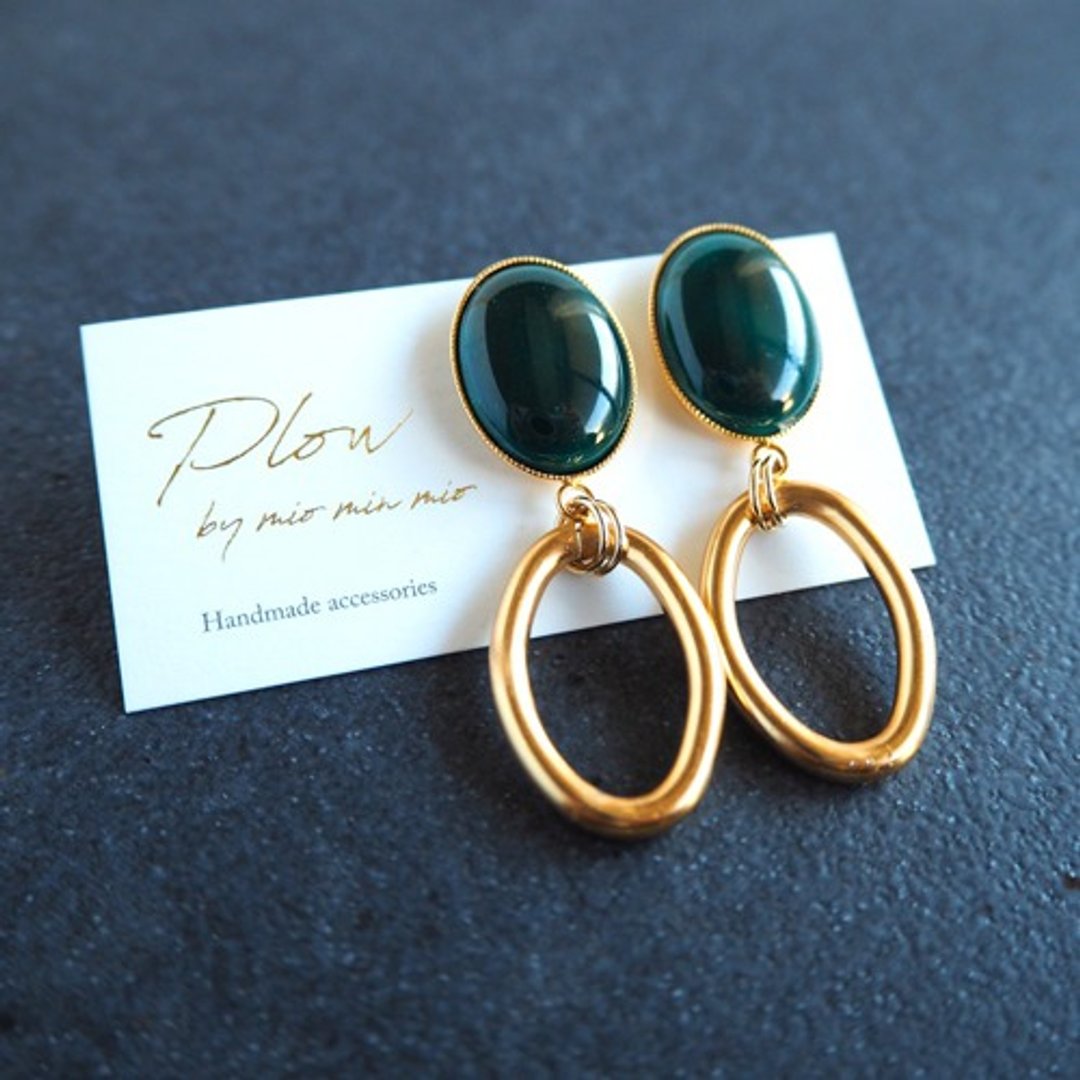 Oval ring earrings ~ deep green ~ - 耳环/耳夹 - 玻璃 