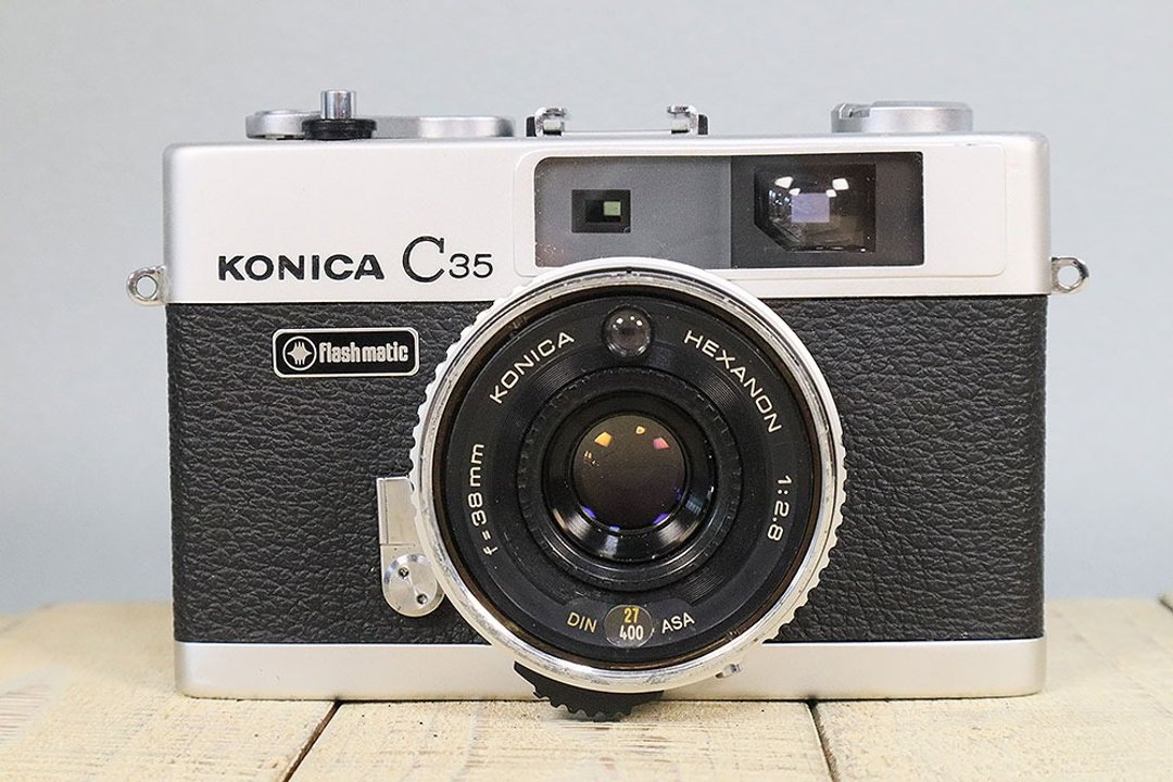 【包邮】【功能完好】复古底片相机 Konica C35 flashmatic S/N 140585 p118 - 相机 - 其他金属 黑色