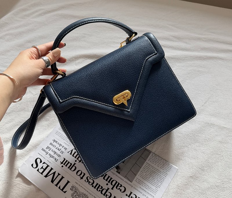 中古Valentino Garavani小V金扣 明线牛皮深丹宁配色 手提单肩包 - 侧背包/斜挎包 - 真皮 蓝色