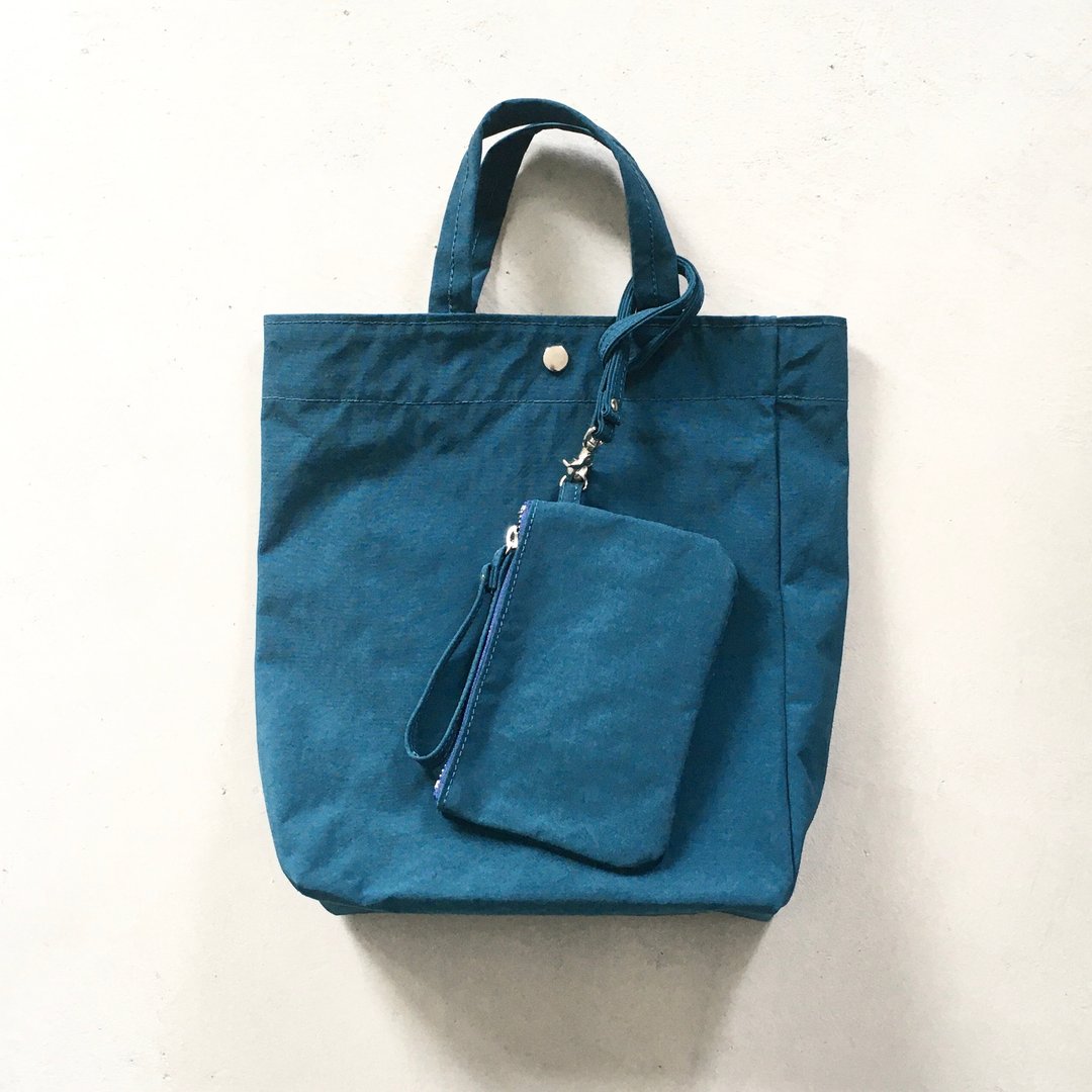 Nylon tote bag with pouch S-size [Cerulean blue] - 手提包/手提袋 - 尼龙 蓝色