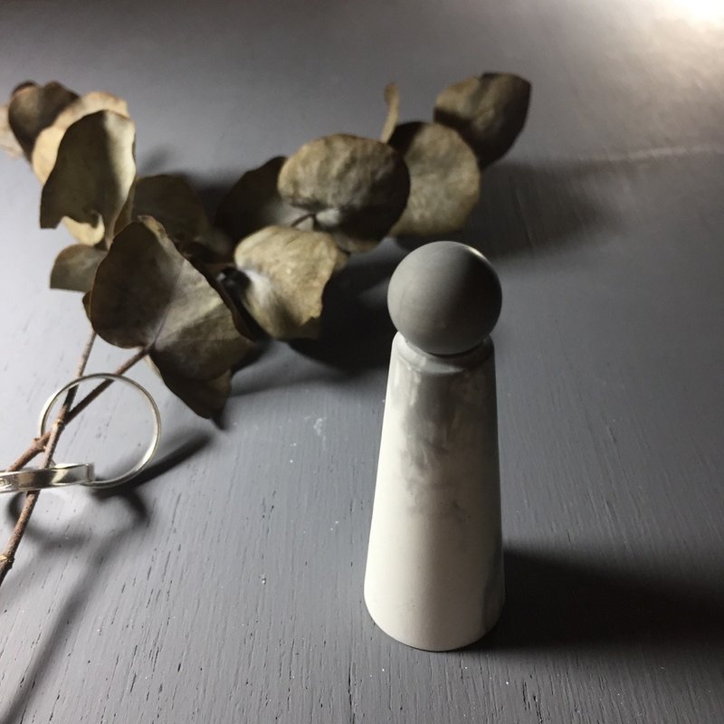 大理石纹水泥 - 戒指座  - 收纳用品 - 水泥 灰色
