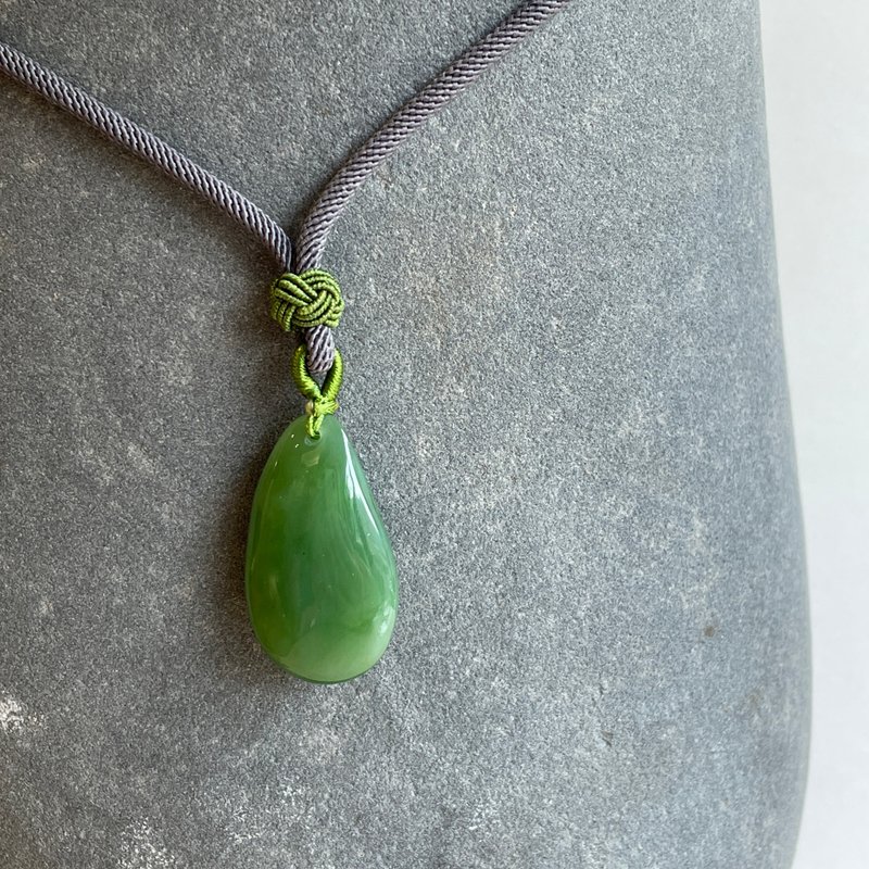 宁静致远 - 福气玉光系列 - 台湾设计雕刻玉佩 - 项链 - 玉石 绿色