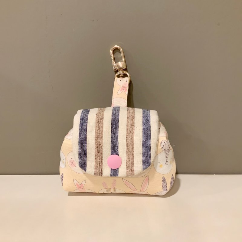 胖嘟嘟小物包—钱包/化妆包/耳机小物收纳 - 零钱包 - 棉．麻 