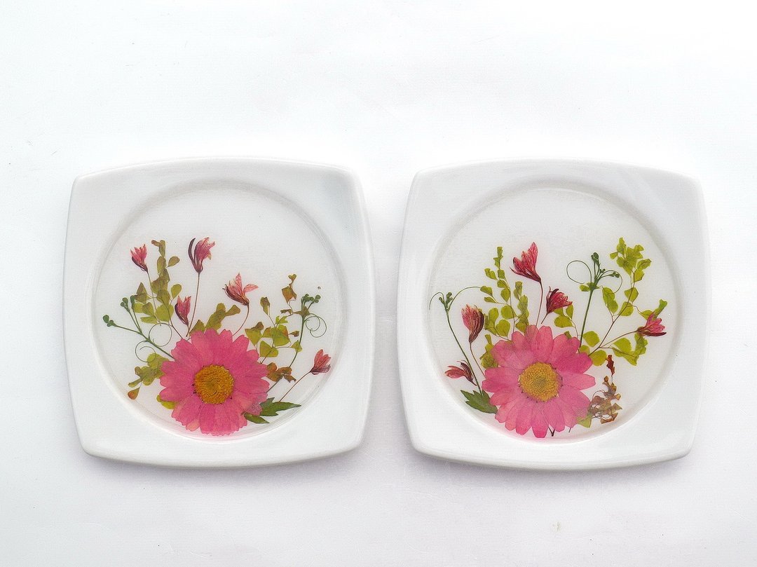 Anny's workshop手作押花杯垫，典雅的压花杯垫，是杯垫也是家居摆饰，1组2个 - 杯垫 - 陶 