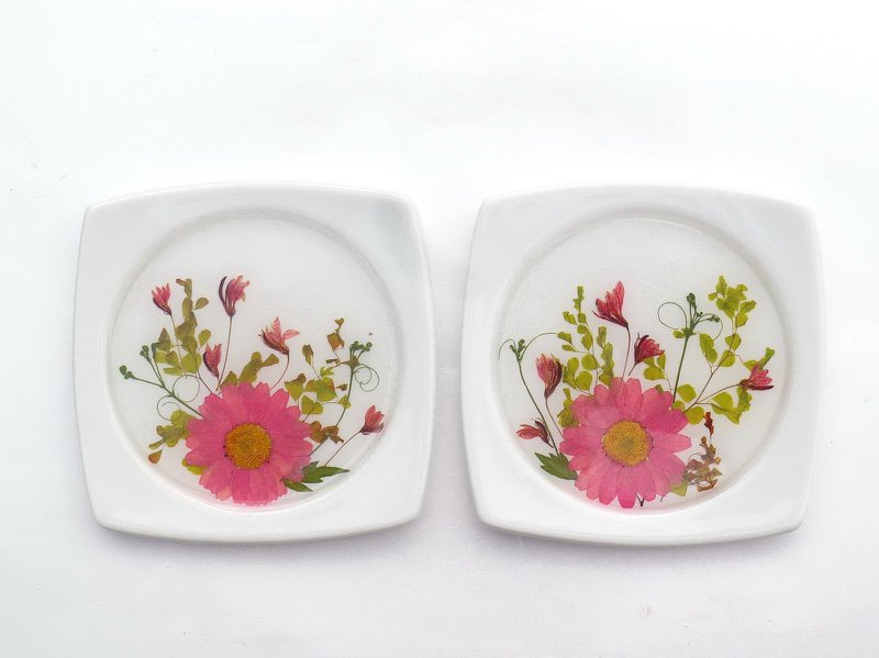 Anny's workshop手作押花杯垫，典雅的压花杯垫，是杯垫也是家居摆饰，1组2个 - 杯垫 - 陶 