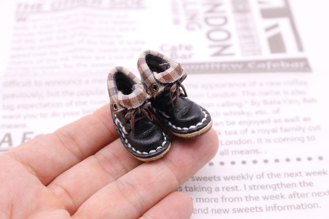 Small leather boots | Black lined - 摆饰 - 真皮 黑色