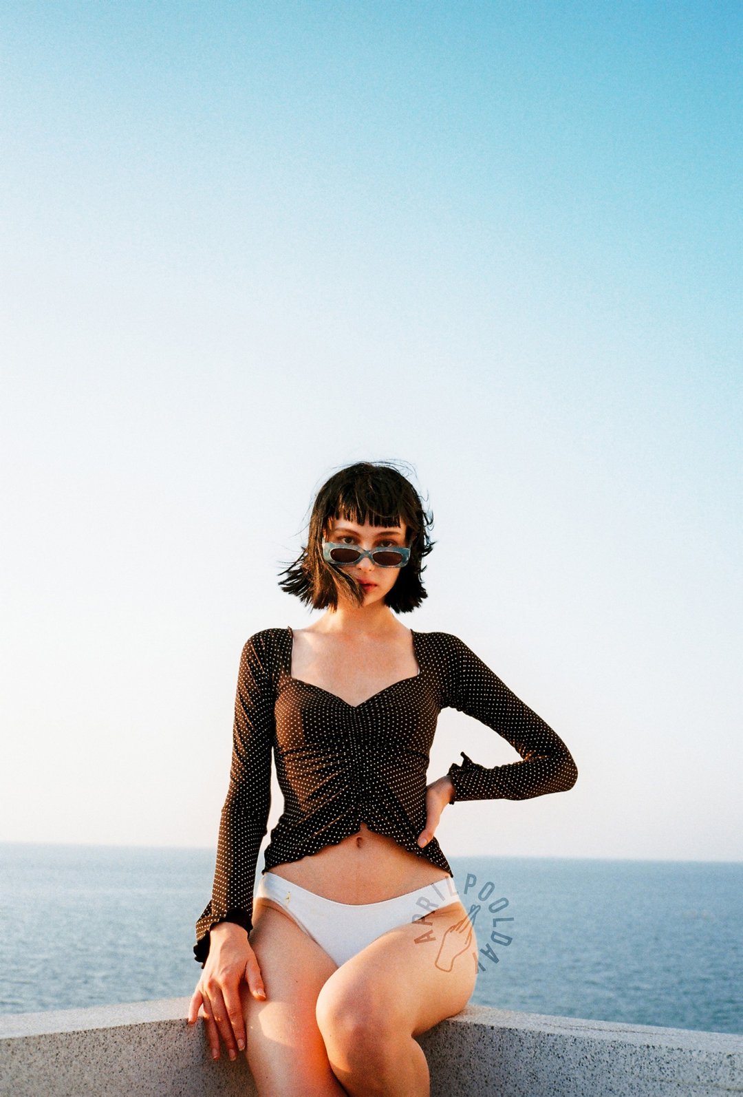 Aprilpoolday / DOLLY TOP / Black dot - 女装上衣 - 其他材质 黑色