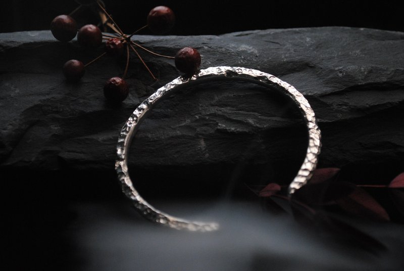 Alarein /手作银饰/手镯/岩环 - 手链/手环 - 纯银 银色