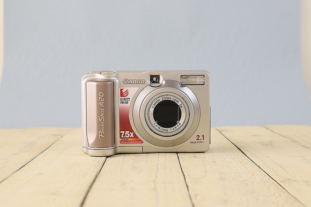 [工作产品] Canon Power Shot A20 轻巧数位相机 S/N 151011550 - 相机 - 其他金属 银色