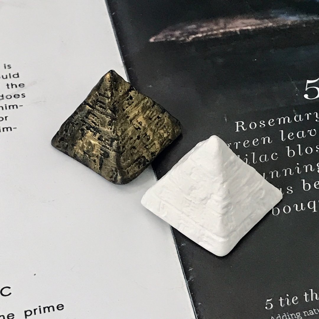 埃及文明系列 / 迷你金字塔 - 摆饰 - 石头 黑色