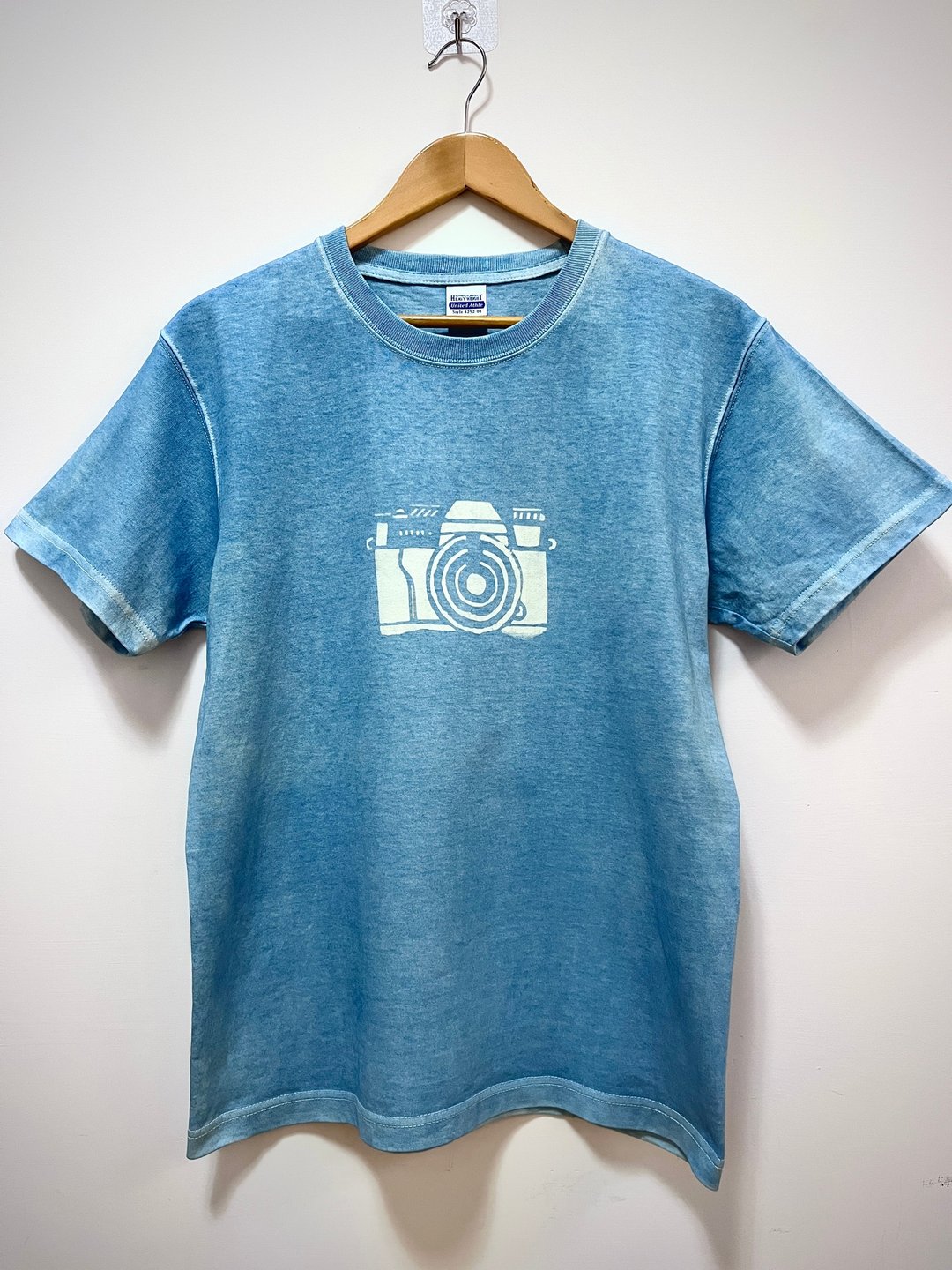 相机手染植物厚磅纯棉Tshirt - 女装 T 恤 - 棉．麻 