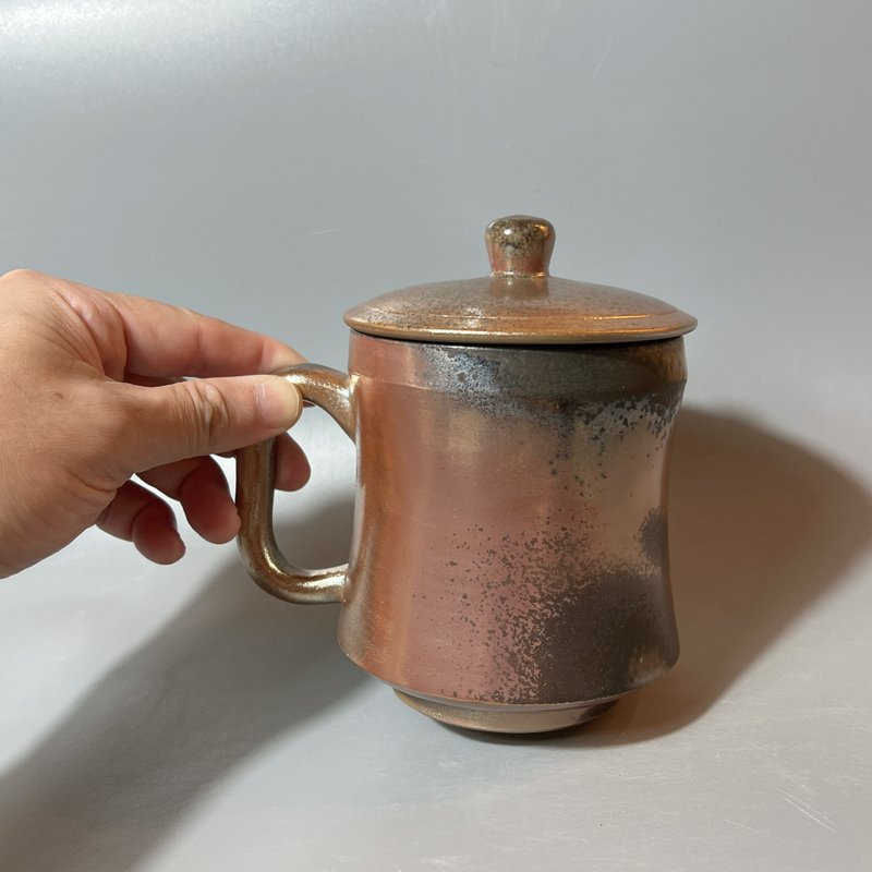 柴烧500cc有盖马克杯 / 啤酒杯 / 小平凡手作 - 茶具/茶杯 - 陶 