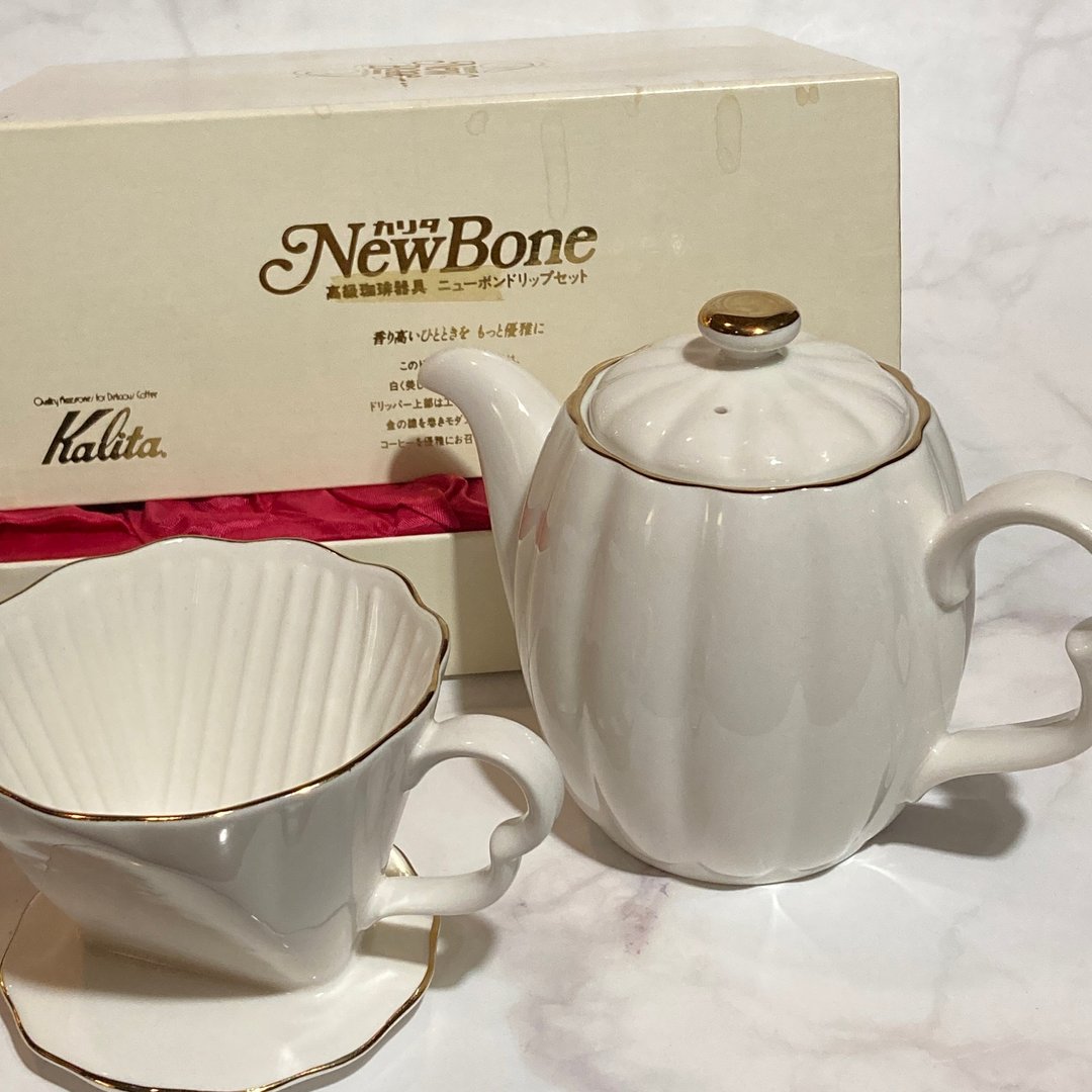 日本 Kalita 高级咖啡器具组/含盒 - 咖啡壶/周边 - 瓷 白色