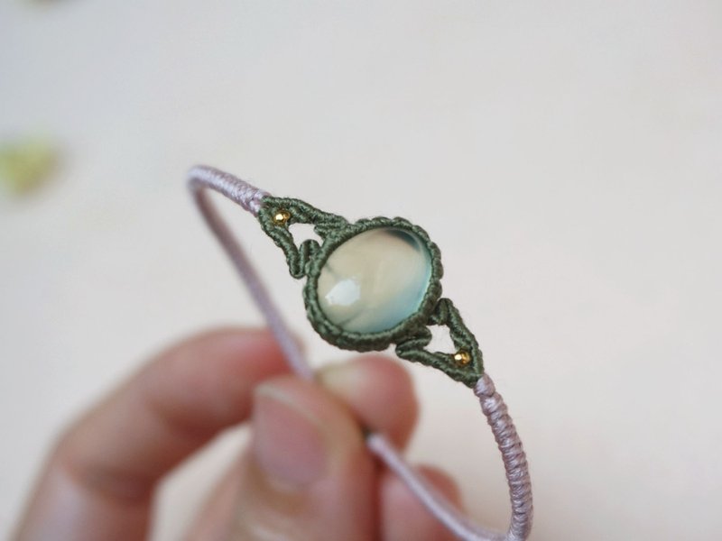 | MC | 天然葡萄石 真絲編織手環手鏈 婚禮度假波西米亞風 - 手链/手环 - 丝．绢 