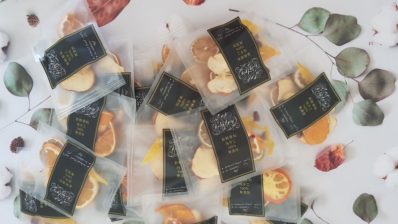 喜糖婚礼小物-果干25入 果干水 果干礼盒 定制桌上礼 姐妹礼 - 水果干 - 其他材质 黄色