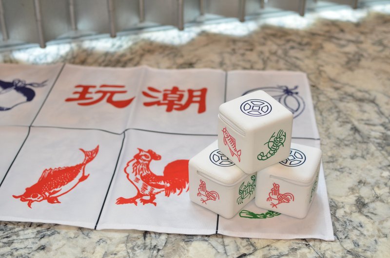 鱼虾蟹匙包 (配有垫子及3色金属骰子) - 其他 - 硅胶 白色