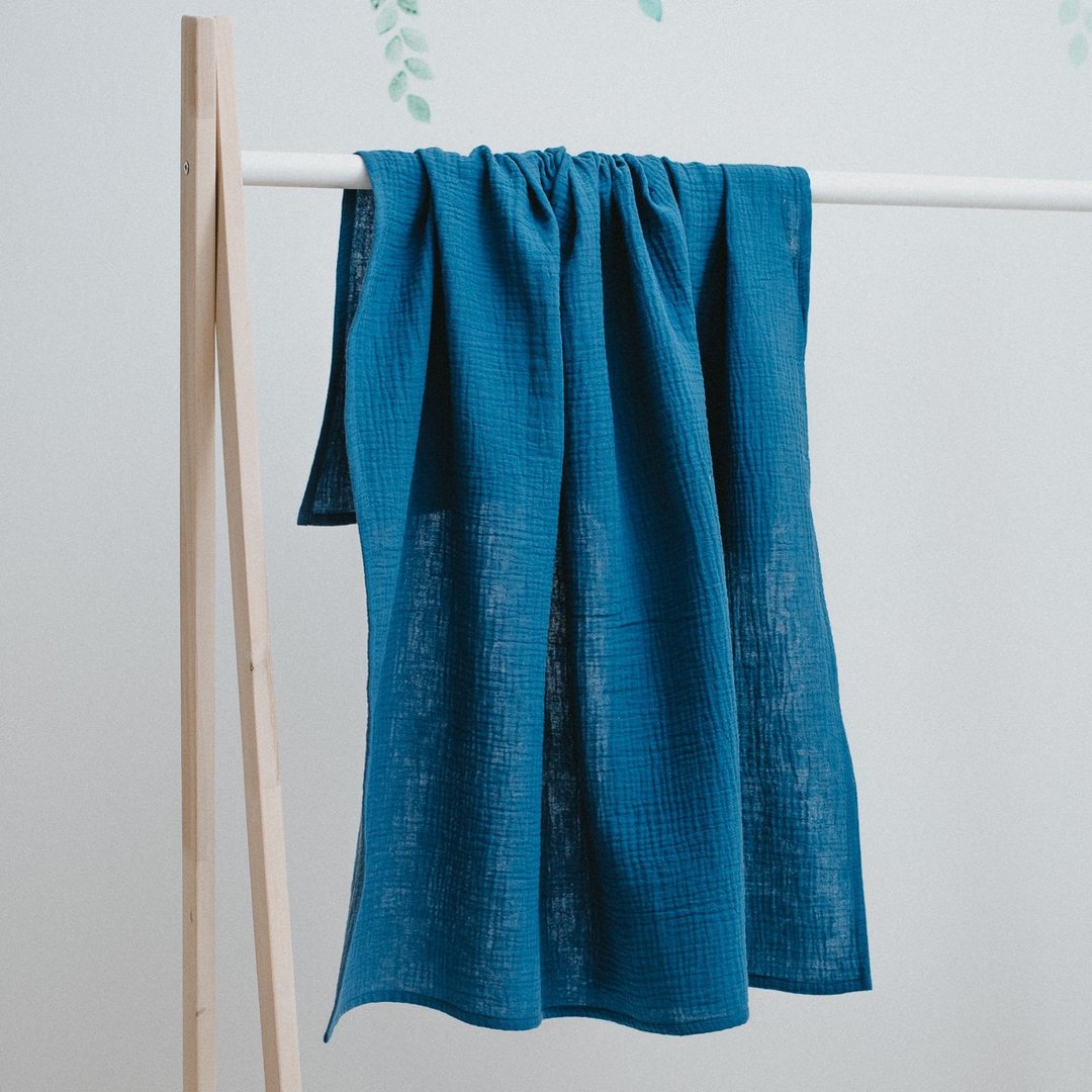 Dark blue Muslin Baby Swaddle - Newborn Blanket - Baby Shower gift - 婴儿床上用品 - 棉 蓝色