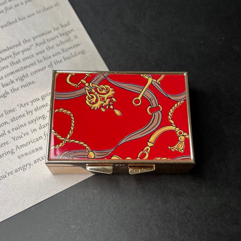 早期红金绒布小镜盒 古玩 古物 - 收纳用品 - 其他金属 红色