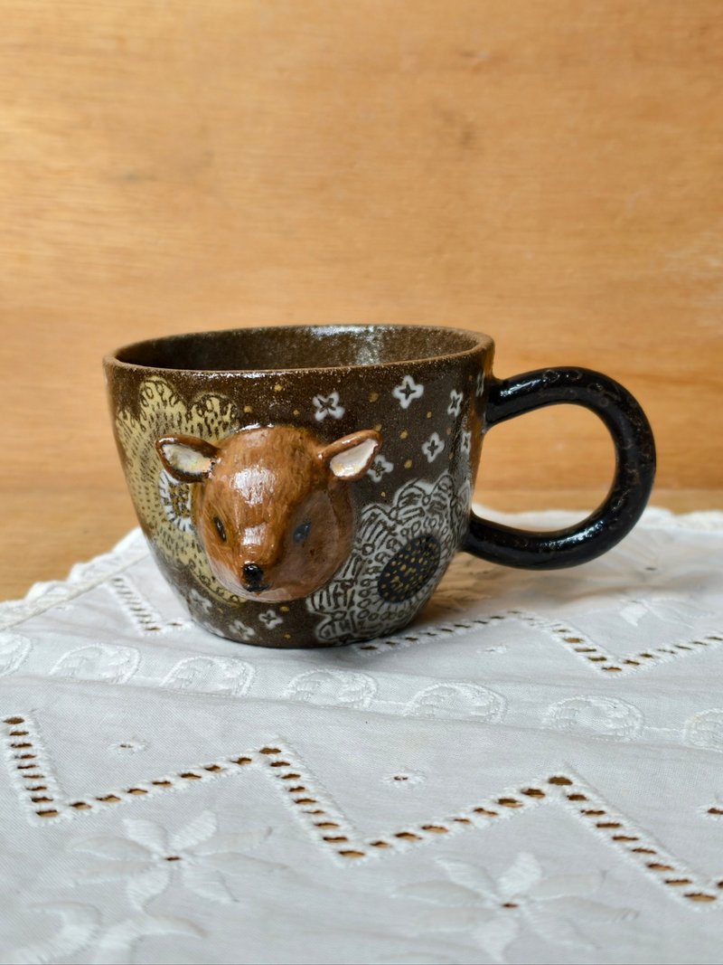 小鹿刻花咖啡杯 - 咖啡杯/马克杯 - 陶 