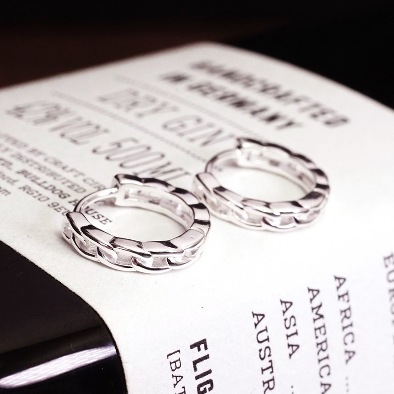 心心相系 细版 锁链造型 易扣式 925纯银耳环 女生 男生 中性耳环 - 耳环/耳夹 - 纯银 银色