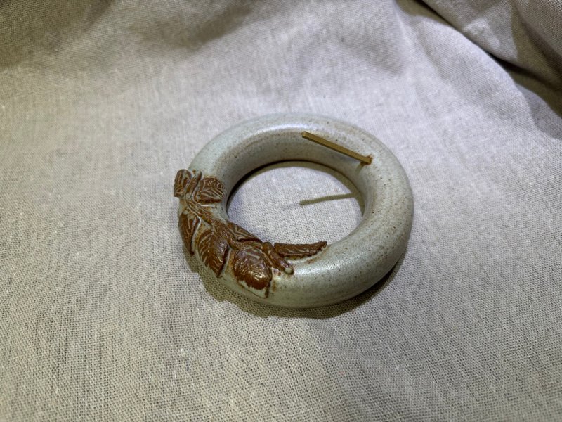 圆满叶语线香插 - 摆饰 - 陶 