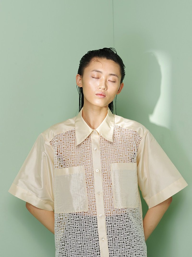 UUIN _ 米黄拼蕾丝衬衫 - 女装衬衫 - 丝．绢 卡其色