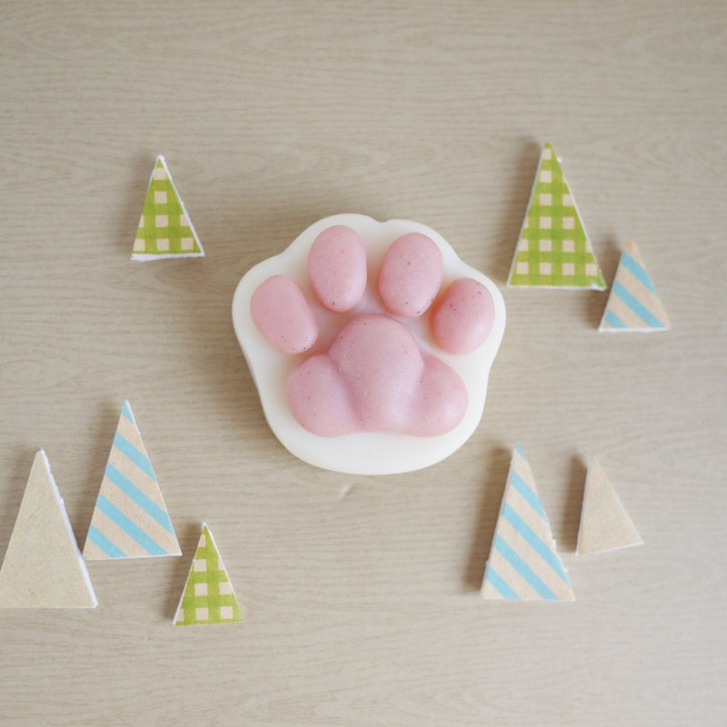 圣诞节限定香味－圣诞树（附赠圣诞小提袋＋卡片） - 肥皂/手工皂 - 植物．花 红色