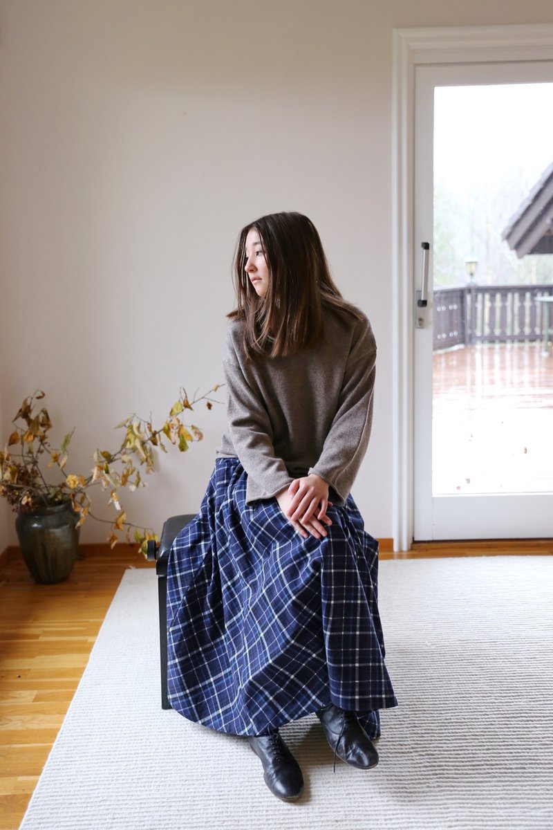 玛咖花 羊毛羊绒混纺 下阔袖咖灰色高领套头毛衣 - 女装针织衫/毛衣 - 羊毛 